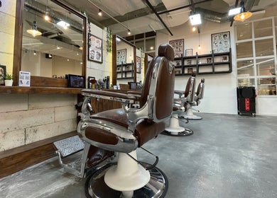 Modern salon chairs inside La FIORERE Korean Hair Salon 1 Mont Kiara, Kuala Lumpur, Wilayah Persekutuan Kuala Lumpur, MY.