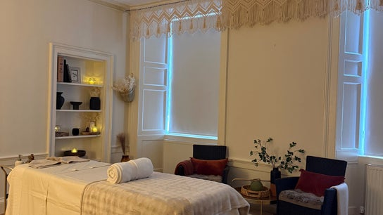 Touch Holistic Therapy