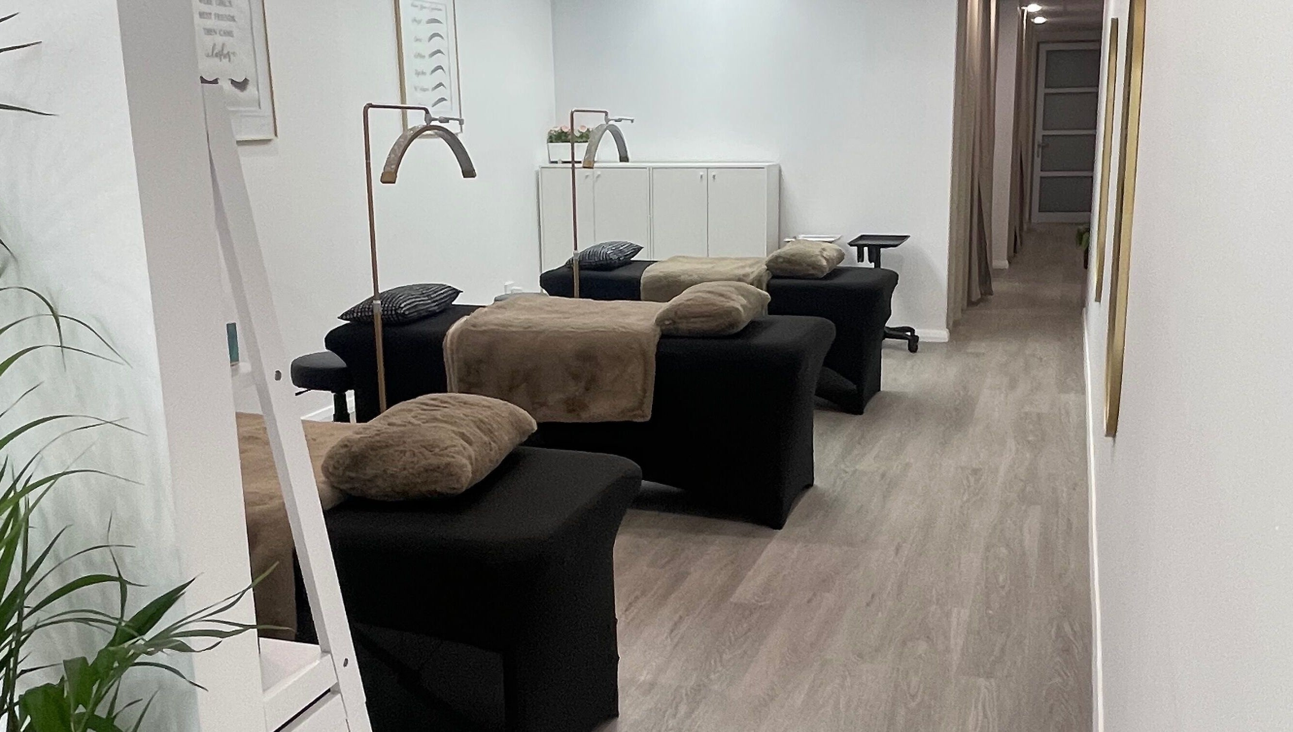 Luxurious treatment room at MeCute Skin & Cosmetic Clinic, Semaphore, South Australia, AU with cozy ambiance.