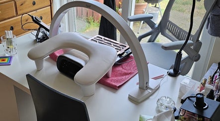 The Nail Den