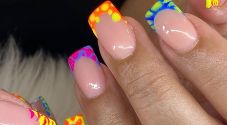 Nailicious Nails