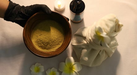 NAYLA AESTHETIC & SPA