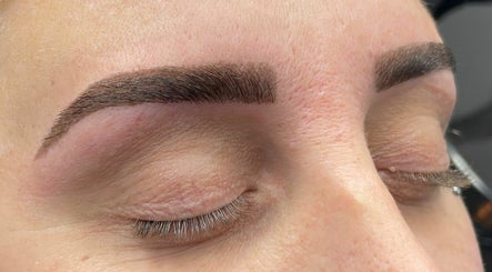 Immagine 2, Inkerbell Brows and Aesthetics