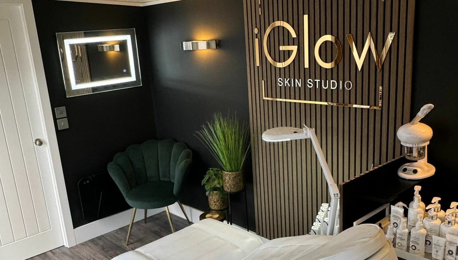 iGlow Skin Studio image 1