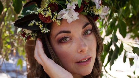 L R Photography and Make-Up Artistry