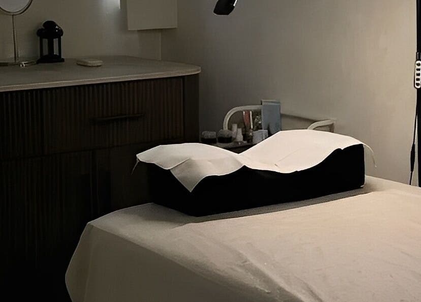A tranquil treatment room at Aria Nail Bar and Spa, Al Khobar, Eastern Province, SA with a well-prepared massage table.