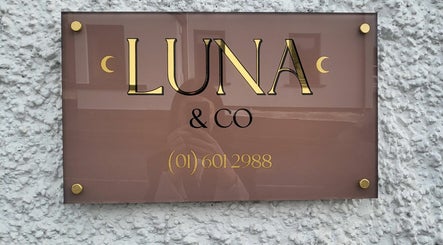 Luna & Co. image 3