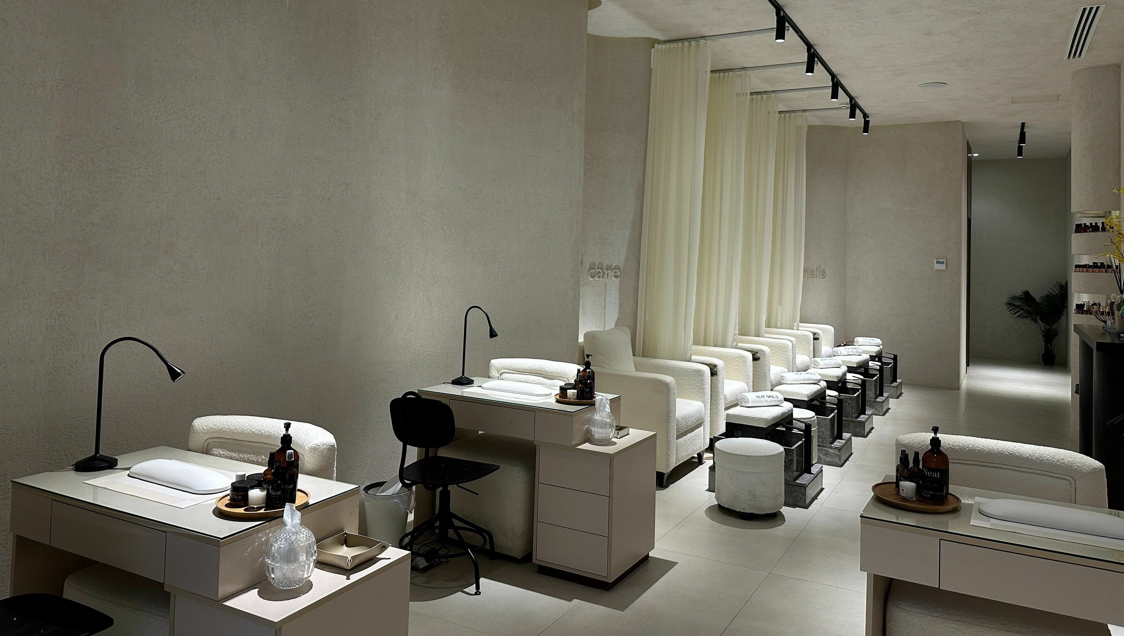 Sophisticated interior of Neat Nails - صالون الأظافر المرتبة in Riyadh, Riyadh Province, SA with plush seating.