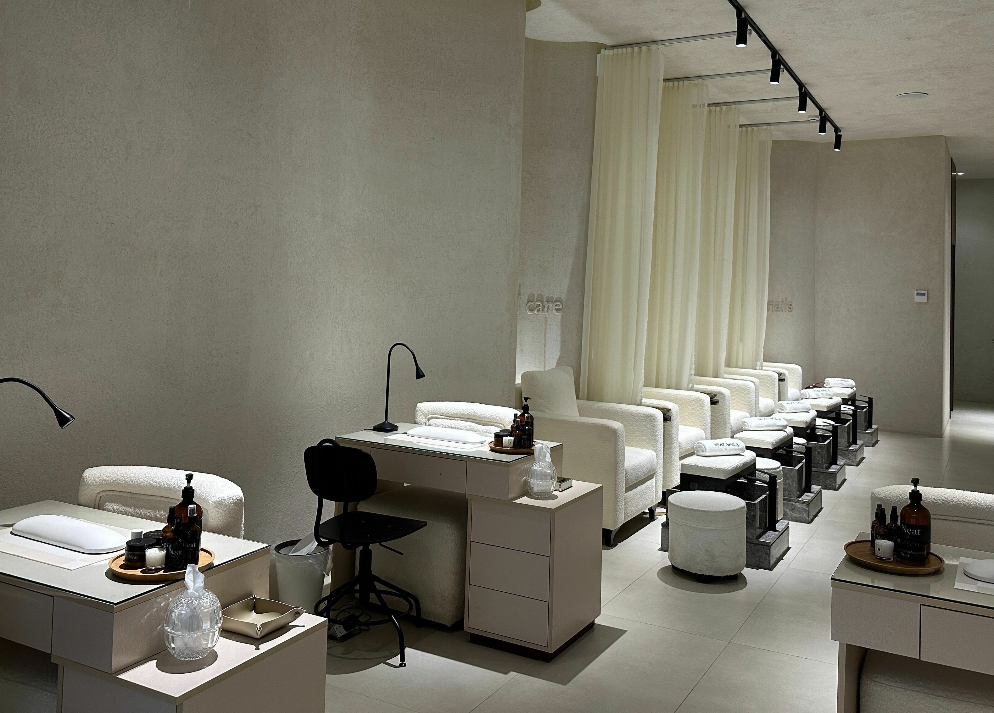 Sophisticated interior of Neat Nails - صالون الأظافر المرتبة in Riyadh, Riyadh Province, SA with plush seating.