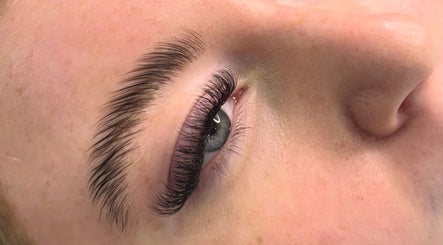 New Image Lash Lounge