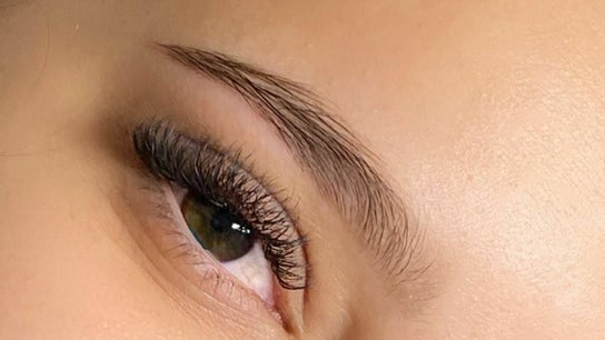 Lashverso brows & lashes