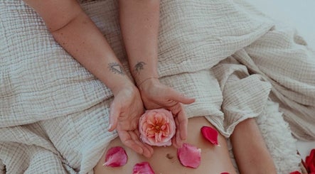 Amy Rose | Devotional Bodywork – obraz 2