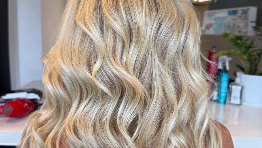 Hair By Kisha at Hairsalon Faraday, bilde 1