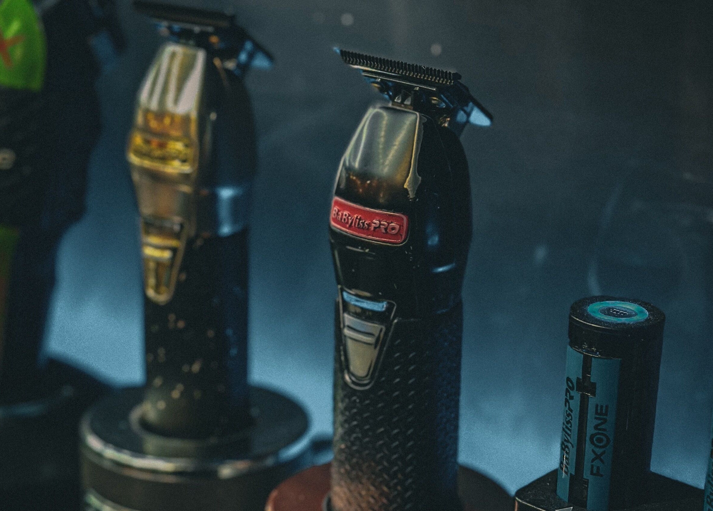 Maquinillas profesionales en exhibición en The Barber, Tecpán, Chimaltenango, GT.