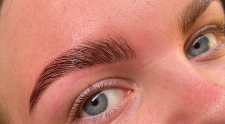 Defined Brow Studdio image 2