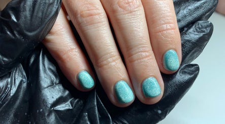Reyt Gud Nails afbeelding 3