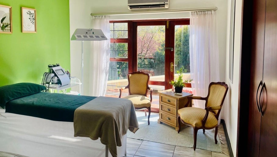 Relaxing treatment room at Mirabella Aesthetics Health & Beauty Clinic, Pretoria, Gauteng, ZA with natural light.