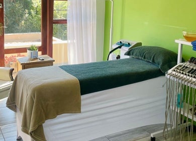 Relaxing treatment room at Mirabella Aesthetics Health & Beauty Clinic in Pretoria, Gauteng, ZA with natural light.