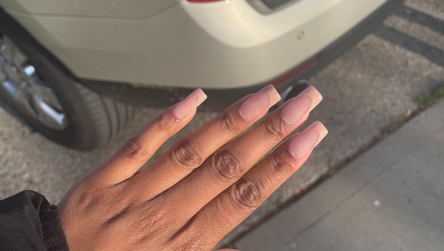 Touched Beauty, bilde 1