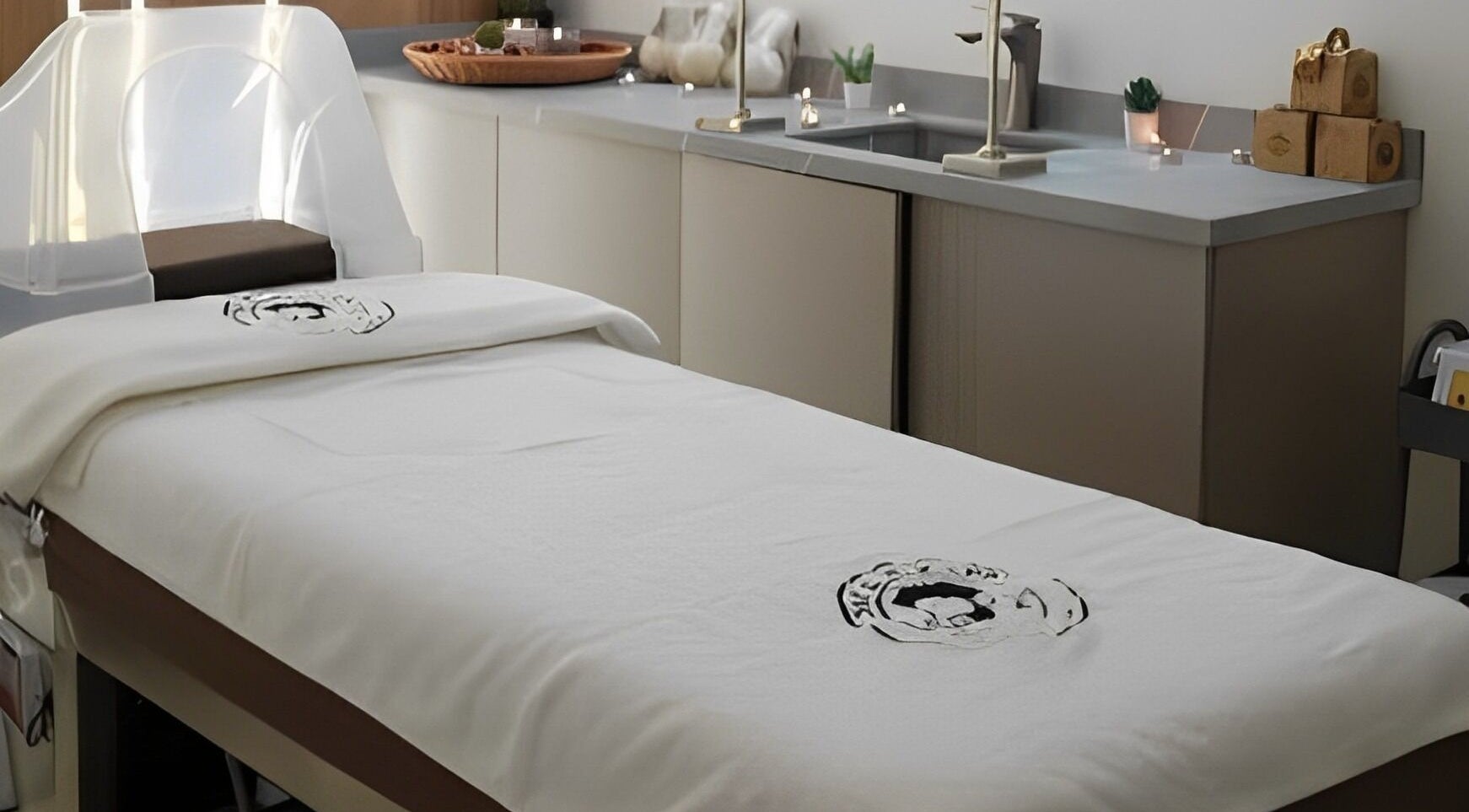 Relaxing treatment room at Dax and Wax (Barbershop & Spa), Muscat, Muscat Governorate, OM, with a cozy massage bed.