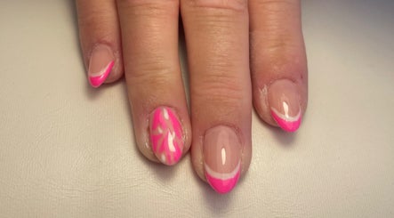 Utopia Beauty, bilde 2