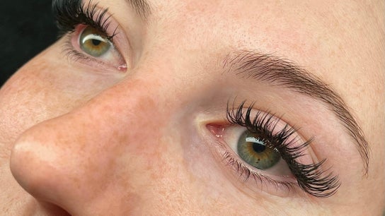 Refined Lash Lounge