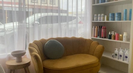 Refined Lash Lounge