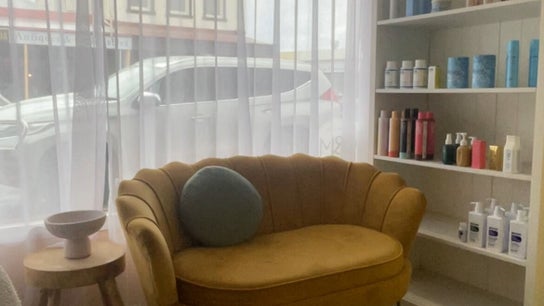 Refined Lash Lounge