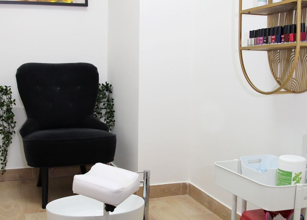 Angolo manicure elegante al FC Estetica e Solarium, Piedimonte Matese, Campania, IT.