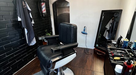 Gato Negro Estudio Barber, bild 2