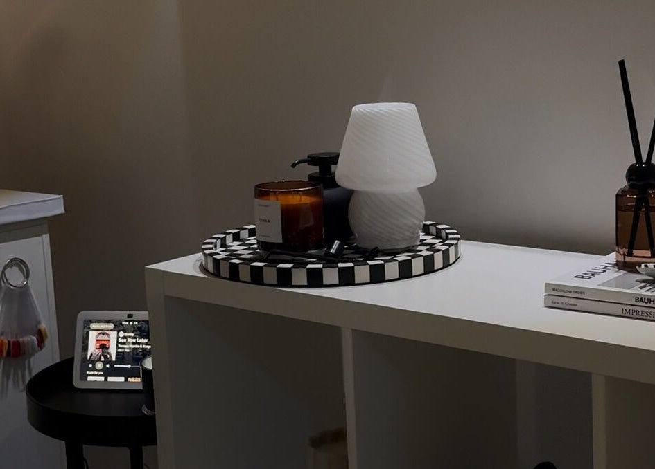 Ambient decor at Gemi Nailz Cleveland, Queensland, AU featuring candle and diffuser for a relaxing vibe.