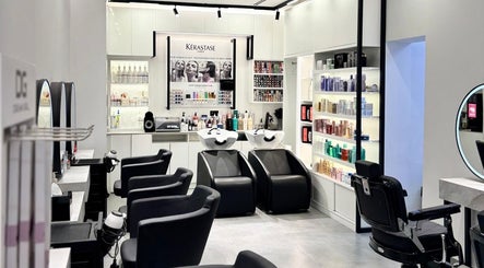 Elegant interior of Beauty Room Salon & Spa | Nad Al Hammar Aswaaq, Dubai, Dubai, AE showcasing premium hair stations.