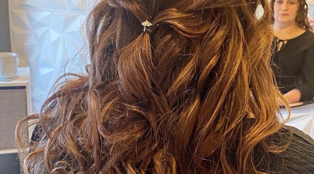 Kelly Jane Hair Design slika 3