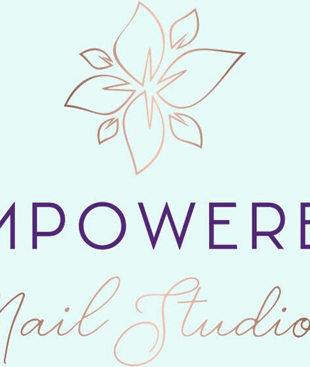 Imagen 2 de EmPowered Nail Studio Out of Rosewood Hair and Make Up