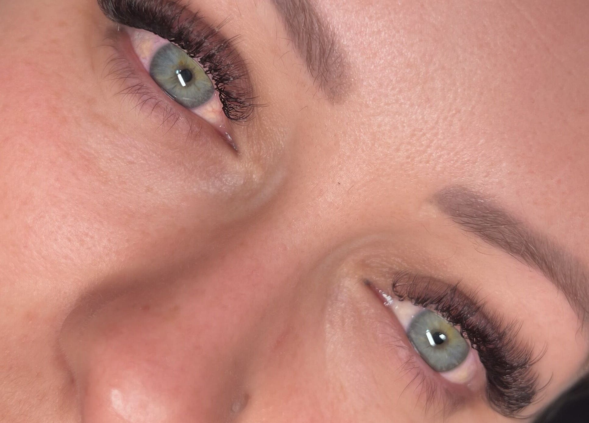 Close-up of eyelash extensions from Mimi Does Lashes, Dartmouth, Nova Scotia, CA, showcasing expert application.