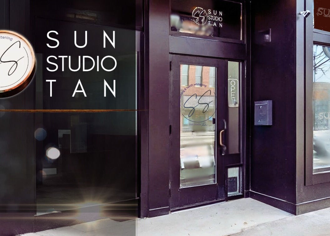 Entrance of Sun Studio Tan in Columbus, Ohio, US featuring modern design and inviting ambiance.