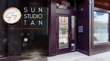 Entrance of Sun Studio Tan in Columbus, Ohio, US featuring modern design and inviting ambiance.