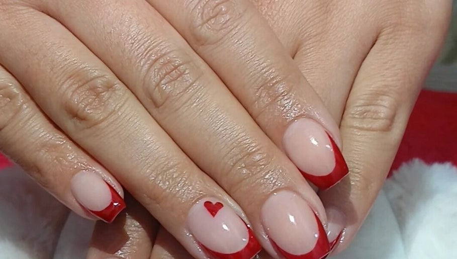 GkaBeauty's  nails lashes &brows obrázek 1