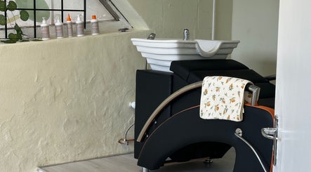 Luxurious hair wash station at 12 Teaspoons, Randburg, Gauteng, ZA, perfect for relaxation during treatments.