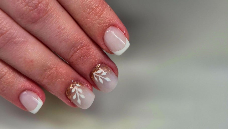 Floral nail art design at Anne's Nails & Toes, Pretoria, Gauteng, ZA showcases detailed elegance.