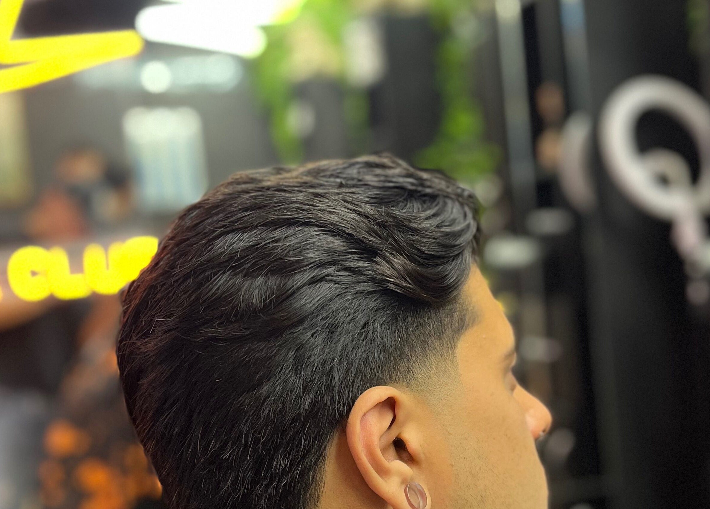 Corte de cabello moderno en Savage Barber Club, Buenos Aires, Ciudad Autónoma De Buenos Aires, AR.
