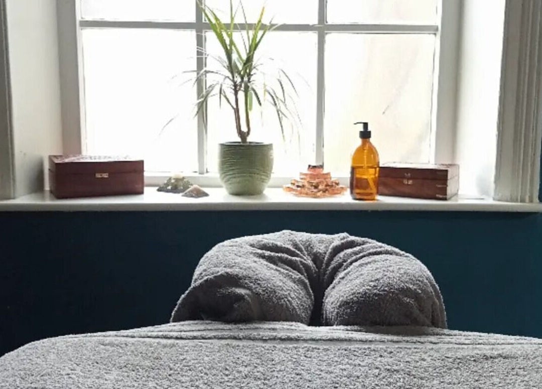 Peaceful massage room at Holistic BodyWork with Erica, Leeds, England, GB, featuring a cozy setup.