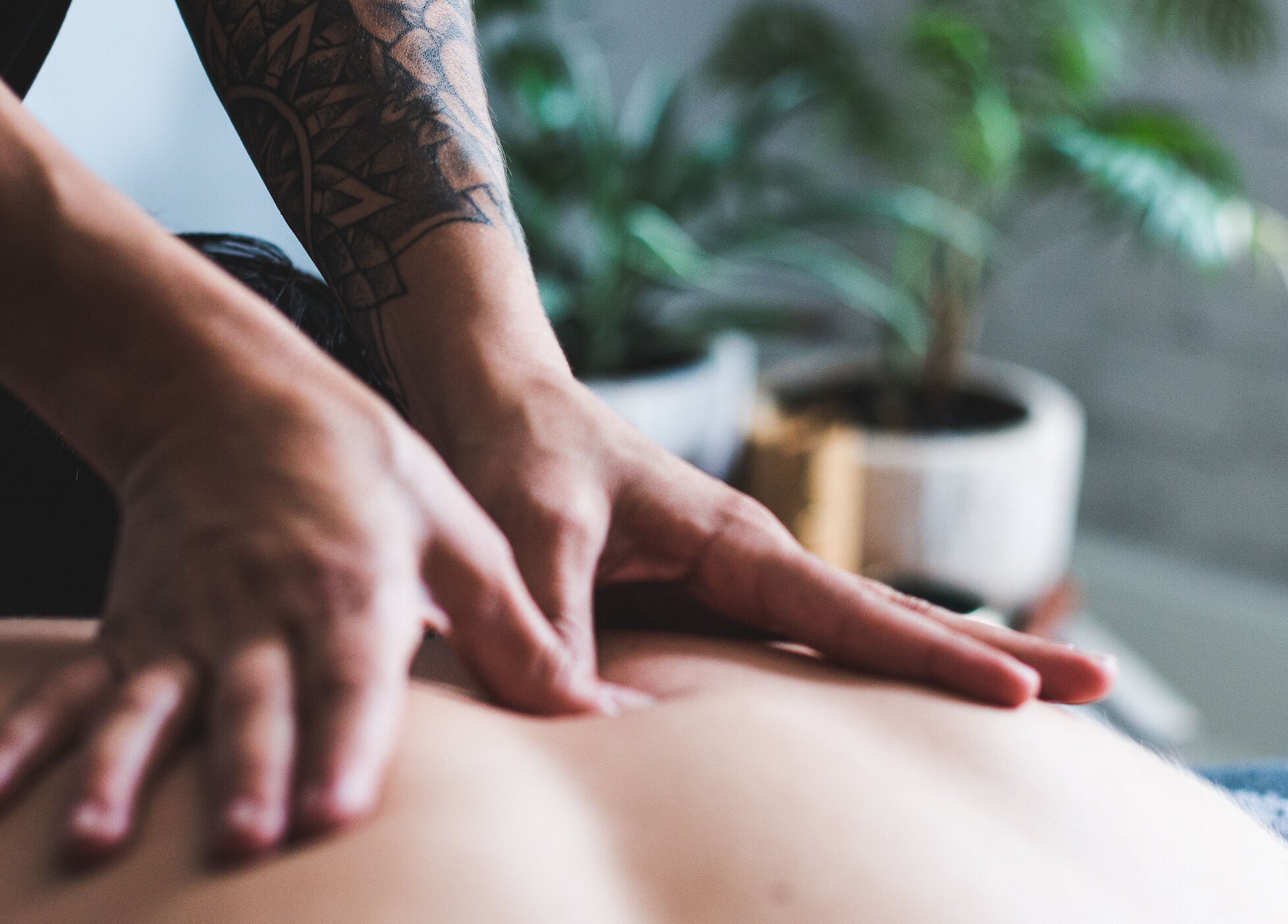 Massage therapy at Holistic BodyWork with Erica, Leeds, England, GB. Relaxing ambiance and skilled hands.