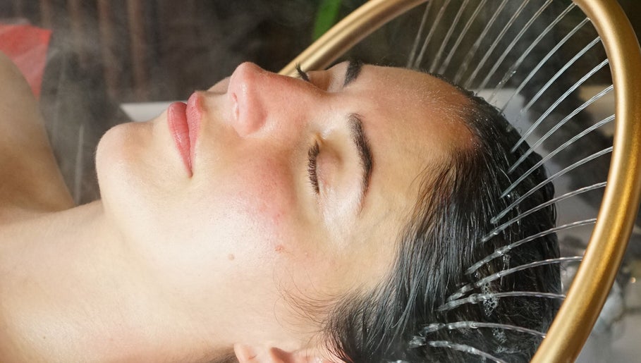 M Kami Japanese Head Spa (CBD) image 1