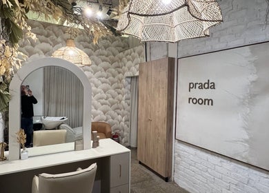 BHAVA Hair Lounge chic styling area with natural decor in Gqeberha, Eastern Cape, ZA, featuring calm ambiance.