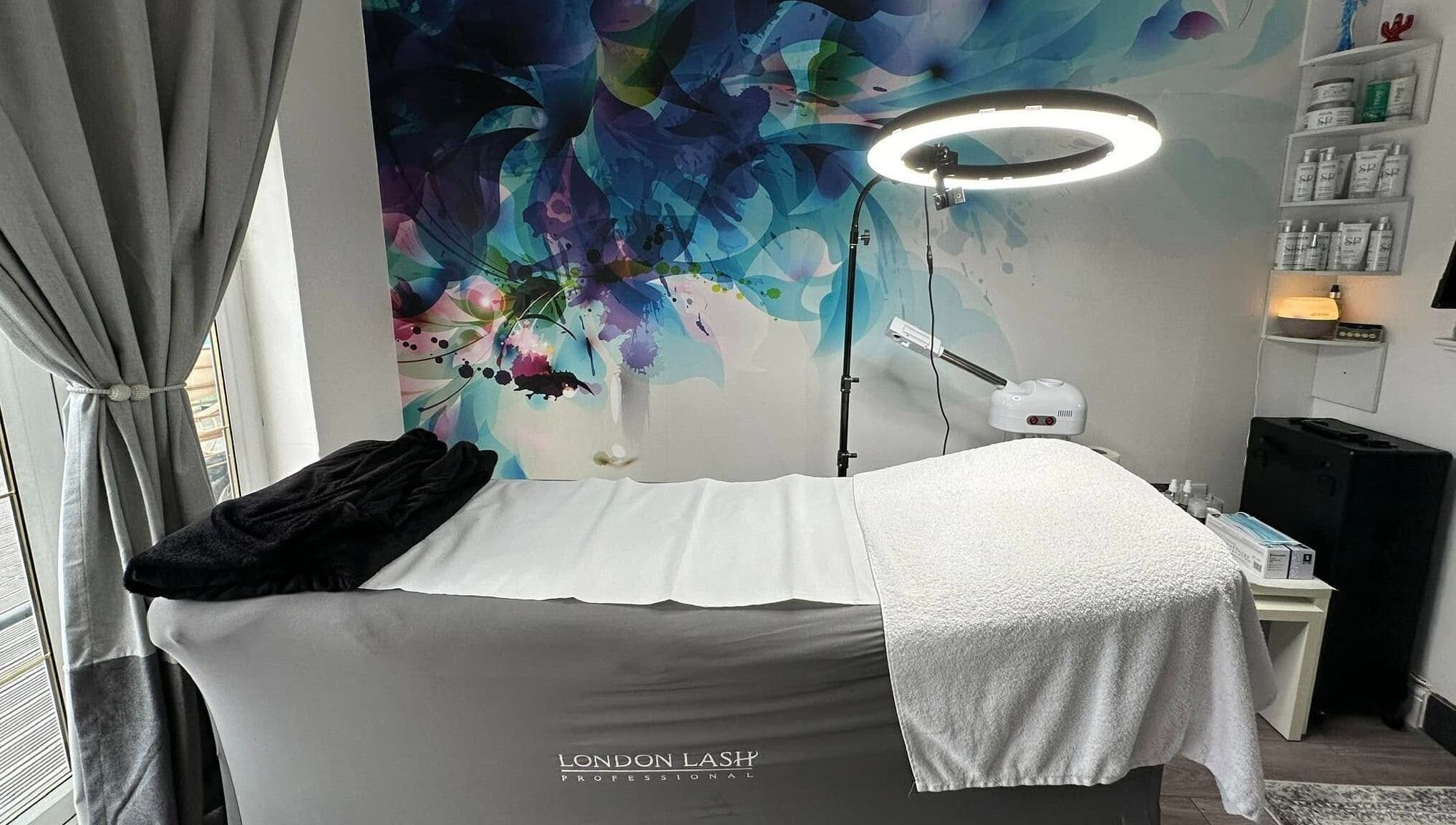 Stylish treatment room at AR Beauty Bar in Stevenage, England, GB featuring a modern lash extension setup.