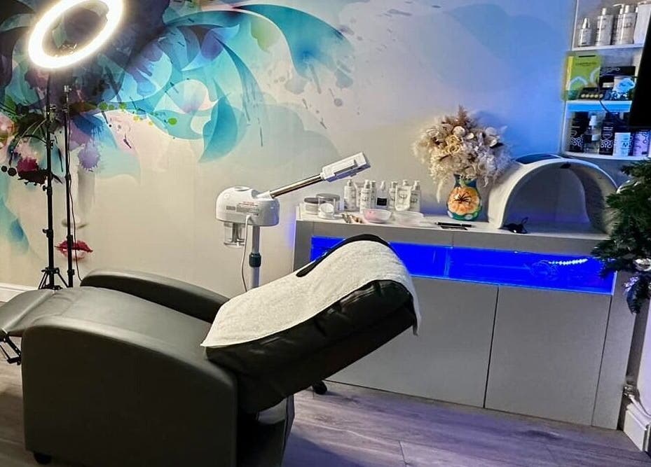Relaxing treatment room at AR Beauty Bar in Stevenage, England, GB with vibrant decor and professional equipment.
