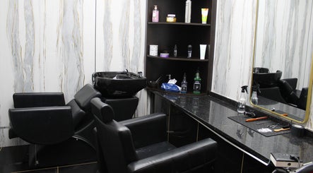 Yalla Hair Salon, Hair Replacement Centre, Al Mamzar image 2