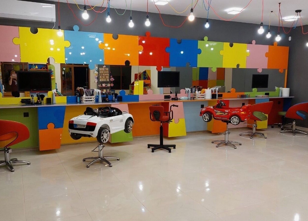 Детски салон с цветни пъзели в ПЪЗЕЛ Русе, Русе, Русе, BG.