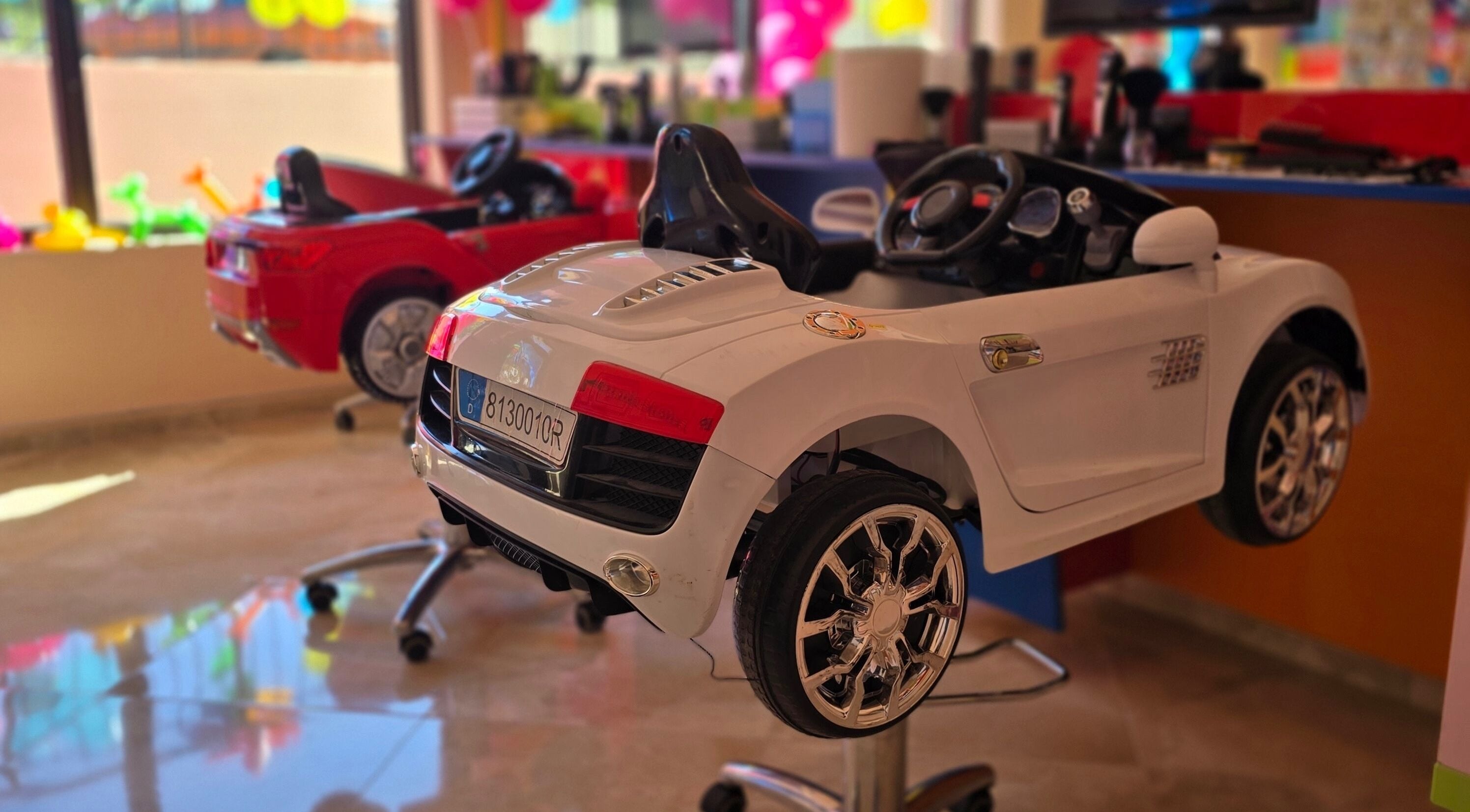 Мини салон детски колички в ПЪЗЕЛ Варна кв. Възраждане, Варна, BG за стилно детско фризиране.